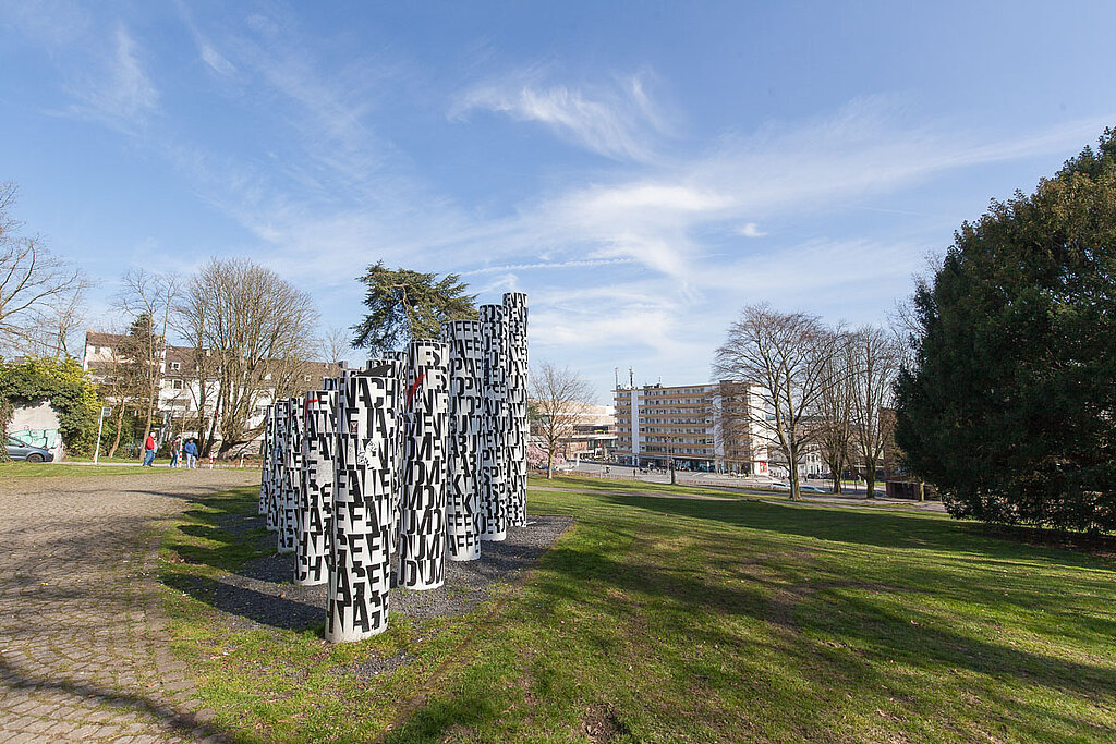 Er liegt mitten in der Innenstadt von Mönchengladbach: der Hans-Jonas-Park.